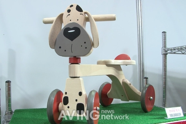 DAJU T&S giới thiệu sản phẩm đồ chơi mới tại hội chợ Educare ảnh 1