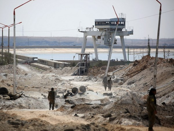 Máy bay Nga yểm trợ, quân đội Syria ồ ạt đánh chiếm thị trấn Soran ảnh 1