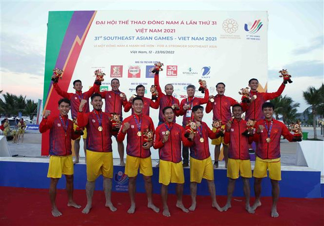 SEA Games 31: Việt Nam giành Huy chương Vàng môn Bóng ném bãi biển nam ảnh 1