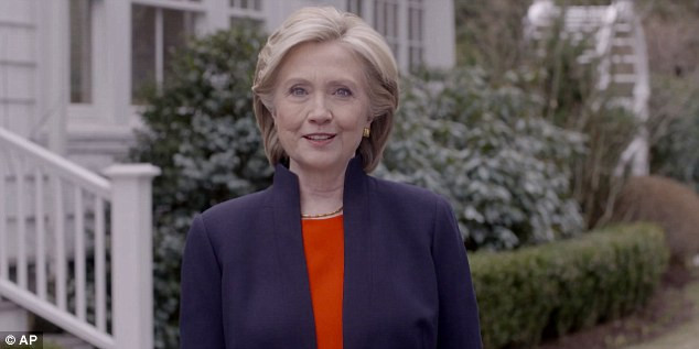 Cư dân mạng mỉa mai logo tranh cử của bà Hillary Clinton ảnh 1