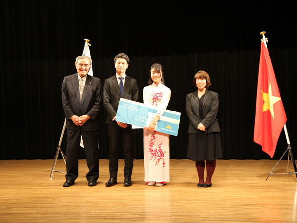 Học sinh Nhật Bản tham dự cuộc thi hùng biện bằng tiếng Việt ảnh 4