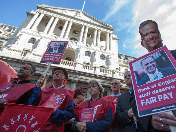 Đình công lần đầu tiên tại Ngân hàng trung ương Anh trong hơn 50 năm ảnh 1