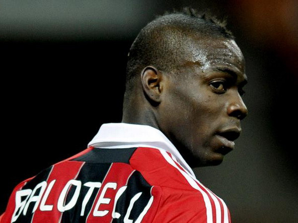 Tin vắn 19/2: Pellegrini "nổi điên," Pep chưa thắng ở Emirates ảnh 3