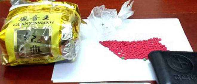 Bắt giữ đối tượng tàng trữ 1kg ma túy đá và 199 viên ma túy tổng hợp ảnh 2