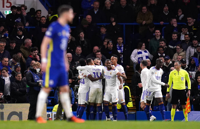 Benzema tỏa sáng giúp Real Madrid vùi dập nhà vô địch Chelsea ảnh 2