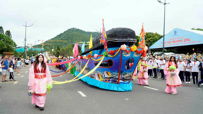 ttxvn_nghinh ong dinh thang tam.jpg