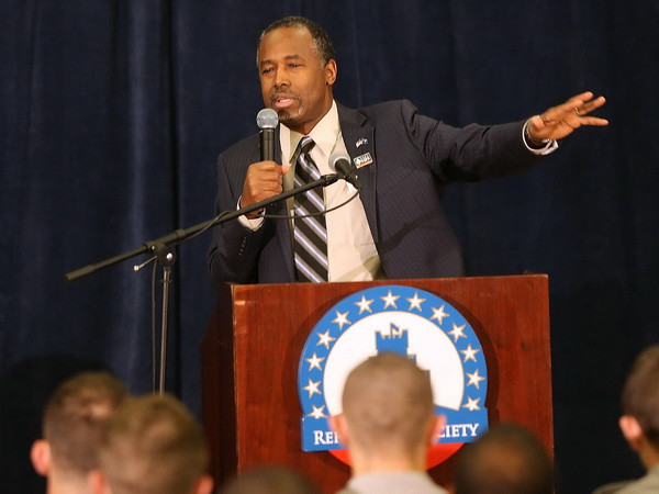 Bầu cử Mỹ: Ứng viên Đảng Cộng hòa Ben Carson từ bỏ cuộc đua ảnh 1
