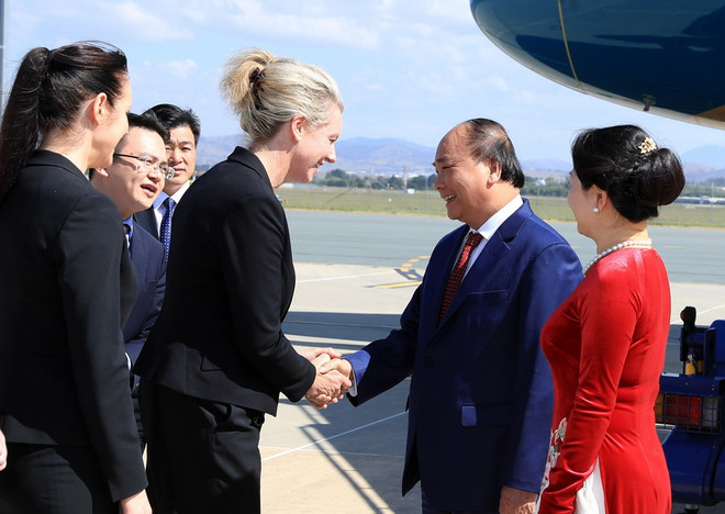 Thủ tướng đến Canberra, bắt đầu thăm chính thức Australia ảnh 1