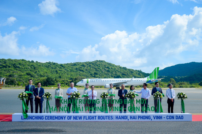 Bamboo Airways chính thức mở 3 đường bay thẳng tới Côn Đảo. (Ảnh: CTV/Vietnam+) Bamboo Airways đồng loạt mở 3 đường bay thẳng tới Côn Đảo ảnh 1