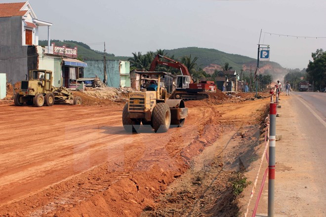 Kiến nghị dùng tiền giải phóng mặt bằng đền bù nhà dân bị rung, nứt ảnh 1