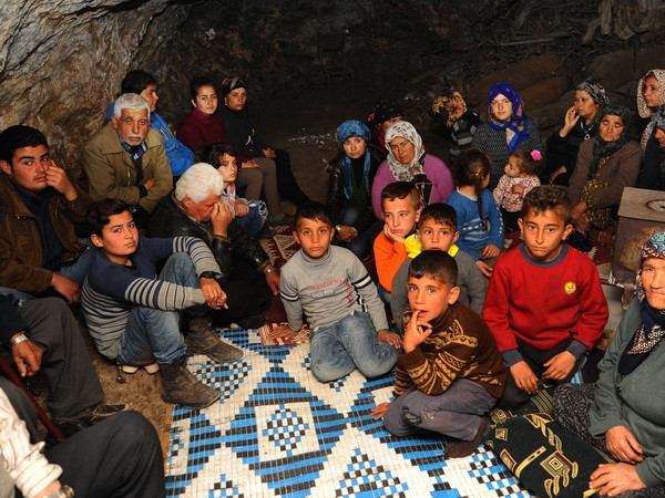 Syria: LHQ cảnh báo thị trấn Afrin không có nước dùng do bị bao vây ảnh 1