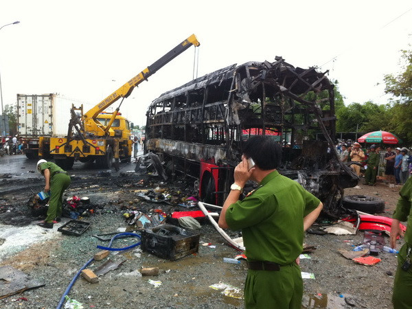 Đã có 12 người tử vong trong vụ đâm xe kinh hoàng tại Bình Thuận ảnh 1