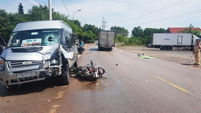 Liên tiếp xảy ra 2 vụ tai nạn giao thông trên Quốc lộ 18A ảnh 1