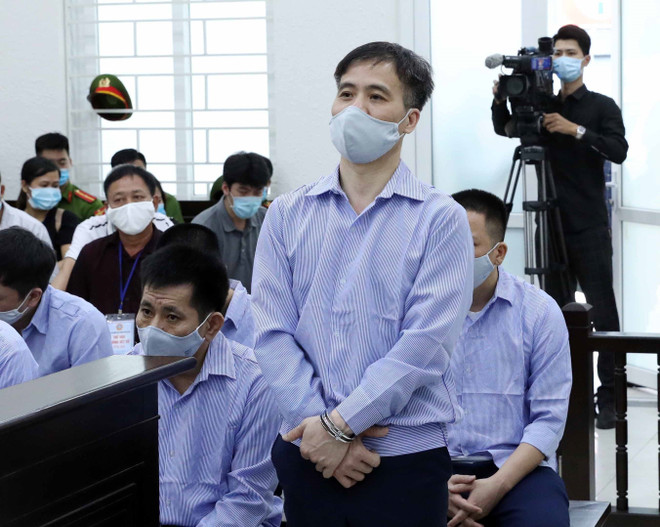 Xét xử 4 bị cáo nguyên Thanh tra Giao thông bảo kê logo “xe vua” ảnh 2