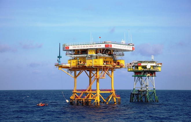 Bài 9: Những món quà bất ngờ từ đất liền gửi tới Trường Sa ảnh 2