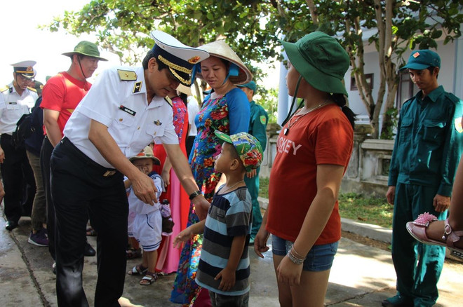 Bài 6: Hậu phương ‘tiếp lửa’ thương yêu cho lính đảo Trường Sa ảnh 4