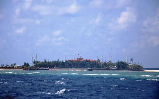 Bài 3: Thắp sáng ‘quần đảo bão tố’ bằng năng lượng sạch ảnh 1