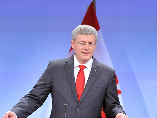 Canada tuyên bố lệnh trừng phạt kinh tế bổ sung đối với Nga ảnh 1