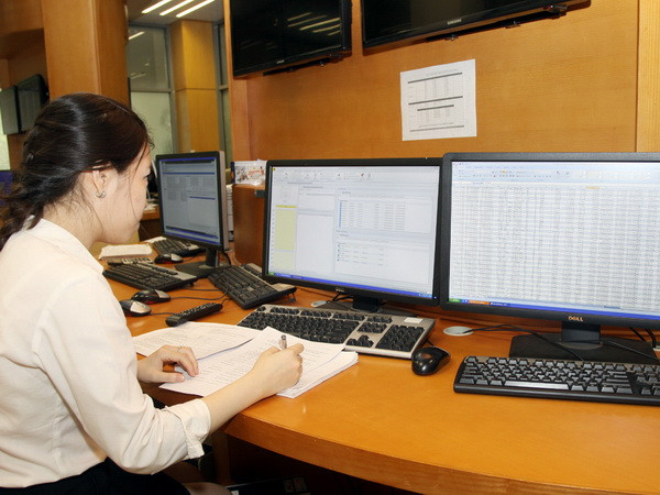 Khai trương hệ thống giao dịch trái phiếu Chính phủ trực tuyến ảnh 1