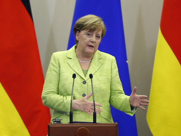 Đức mong muốn hợp tác chặt chẽ với chính quyền mới của Pháp ảnh 1