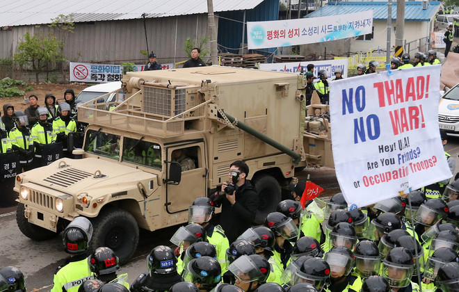 (Nguồn: Time) Hàn Quốc: Biểu tình quy mô lớn phản đối việc triển khai THAAD ảnh 1