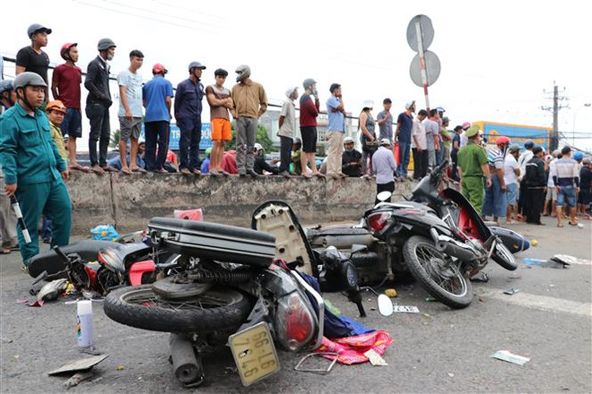 Bảo hiểm bồi thường cho nạn nhân vụ tai nạn thảm khốc tại Long An ảnh 1