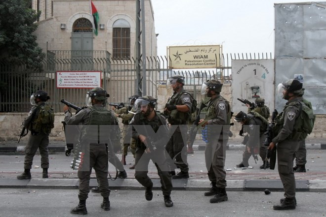 Israel triển khai thêm hàng trăm binh sỹ đến Jerusalem tuần tra ảnh 1