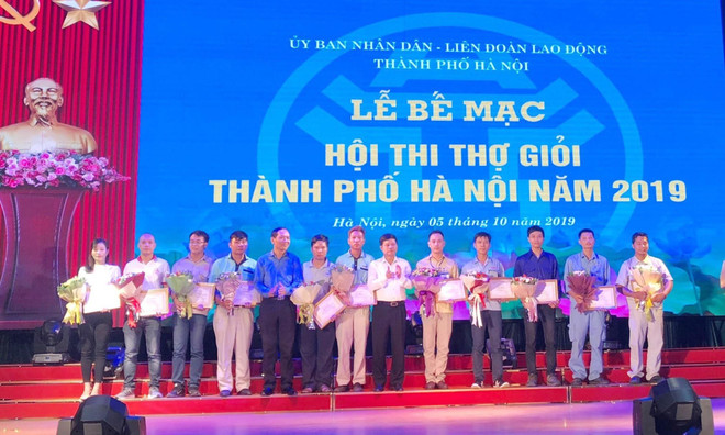 Thủ đô Hà Nội xây dựng đội ngũ công nhân đi đầu trong hội nhập ảnh 1