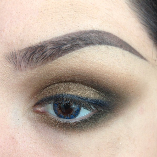 Mắt khói nâu đồng đẹp như nữ diễn viên phim "Transformer" ảnh 8