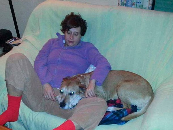 Nữ y tá nhiễm Ebola chỉ được kê thuốc hạ sốt Paracetamol ảnh 1