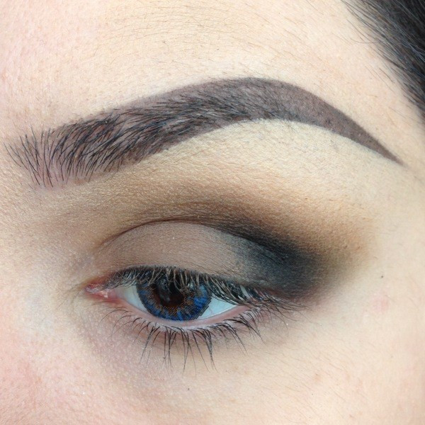 Mắt khói nâu đồng đẹp như nữ diễn viên phim "Transformer" ảnh 4