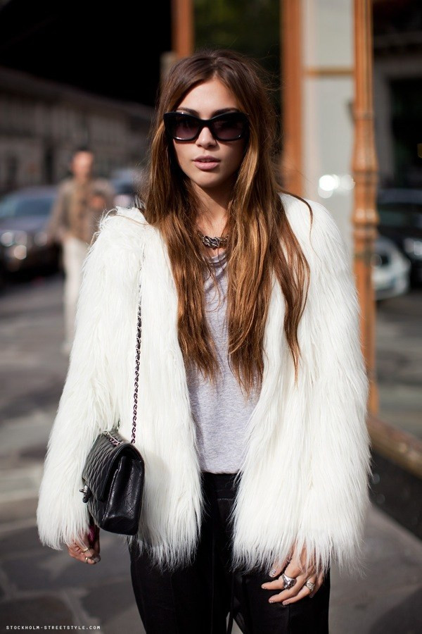 Áo khoác lông lên ngôi trong mùa mốt Thu Đông 2014-2015 ảnh 10