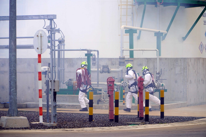 TTXVN_1910 Ba Ria Vung Tau dien tap hoa chat 2.jpg