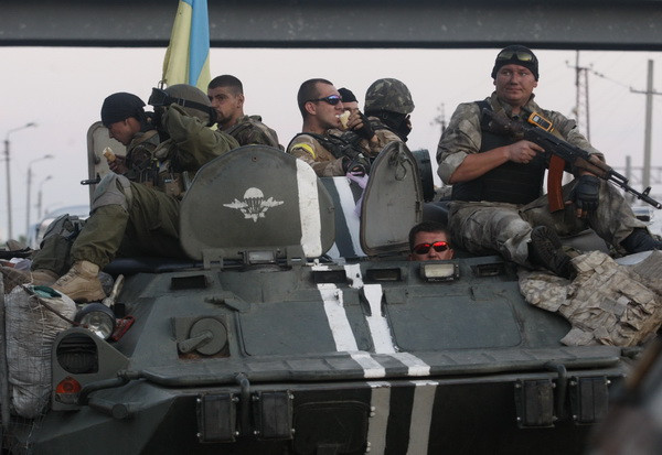 Hơn 60 người thương vong trong các cuộc đụng độ ở Donetsk ảnh 1