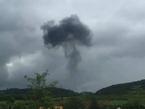 Vụ máy bay quân sự rơi tại Nghĩa Đàn: Hai phi công hy sinh ảnh 1