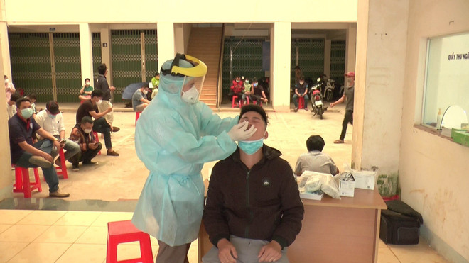 Quảng Ngãi, Đắk Nông phát hiện nhiều ca dương tính với SARS-CoV-2 ảnh 1