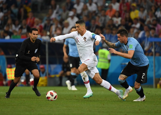 Năm vụ mua bán cầu thủ ấn tượng nhất của mùa chuyển nhượng 2018 ảnh 1