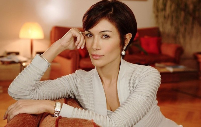 Maria Rosaria Carfagna. 10 biểu tượng sắc đẹp phụ nữ trên đấu trường chính trị ảnh 3