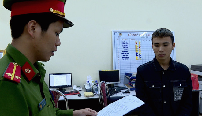 'Nữ quái' 18 tuổi bán hàng qua mạng chiếm đoạt hơn 1,8 tỷ đồng ảnh 2