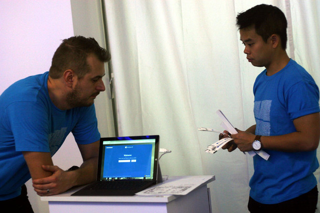 Microsoft đặt mục tiêu 1 tỷ thiết bị dùng Windows 10 trong vòng 3 năm ảnh 2