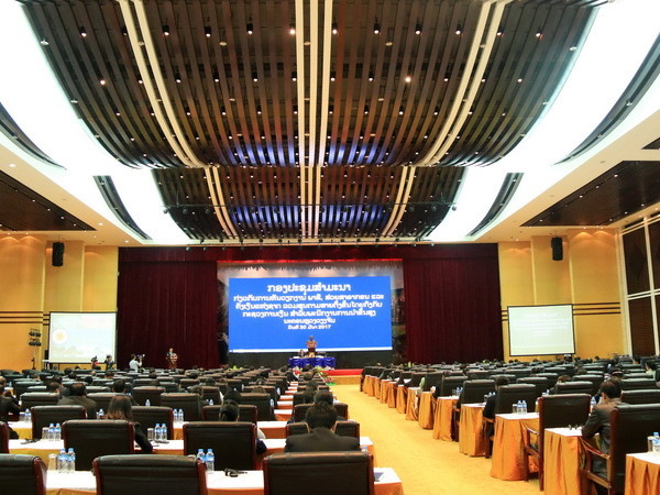 Thủ tướng Lào đánh giá cao sự hợp tác giữa hai Bộ Tài chính ảnh 1