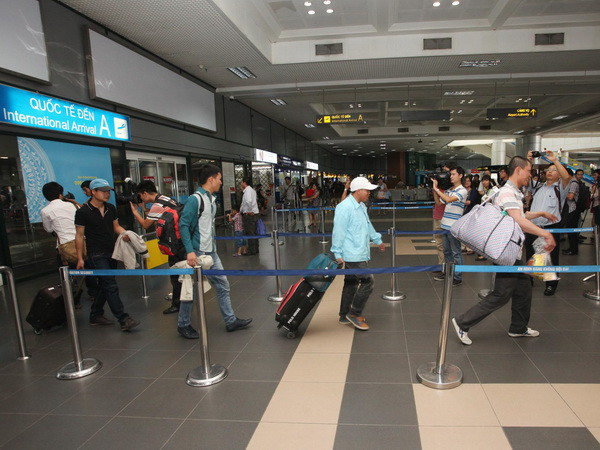 Vietnam Airlines tiếp tục đưa 94 lao động tại Libya về nước ảnh 1