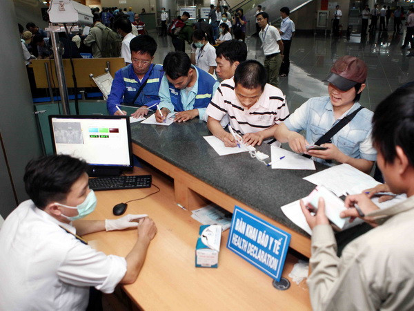 Kiểm tra công tác kiểm dịch quốc tế tại sân bay Nội Bài ảnh 1