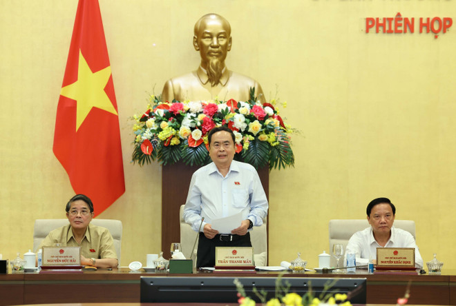 Chủ tịch Quốc hội Trần Thanh Mẫn phát biểu bế mạc phiên họp thứ 36 của Ủy ban Thường vụ Quốc hội. (Ảnh: Thống Nhất/TTXVN) TTXVN_2308Quochoi3.jpg