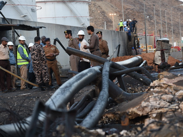 Saudi Arabia đánh chặn một vụ tấn công tên lửa mới từ Yemen ảnh 1