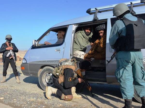 Quân đội Afghanistan tiêu diệt 24 phiến quân có liên hệ với IS ảnh 1