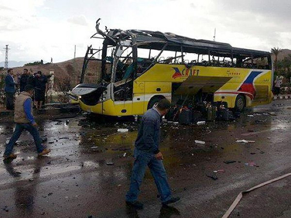 Phiến quân Sinai thừa nhận đánh bom xe ở Ai Cập ảnh 1