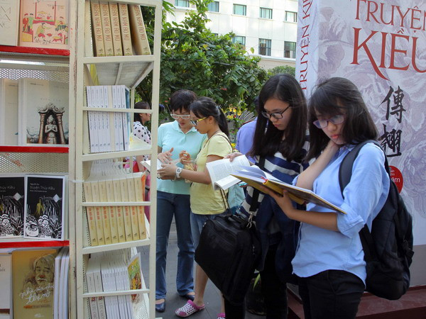 TP.HCM chính thức khai mạc Lễ hội Đường sách Tết Bính Thân ảnh 1