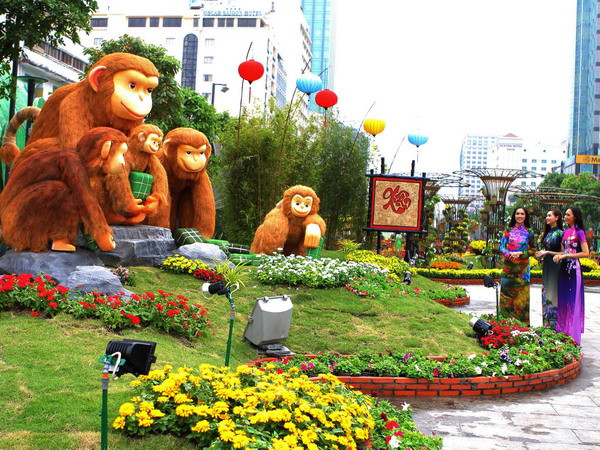 Chủ tịch nước Trương Tấn Sang dự khai mạc Đường hoa Nguyễn Huệ ảnh 1