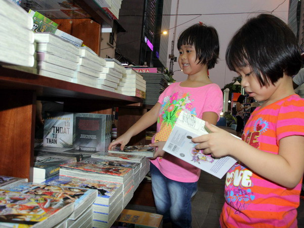 TP.HCM chính thức khai mạc Lễ hội Đường sách Tết Bính Thân ảnh 2